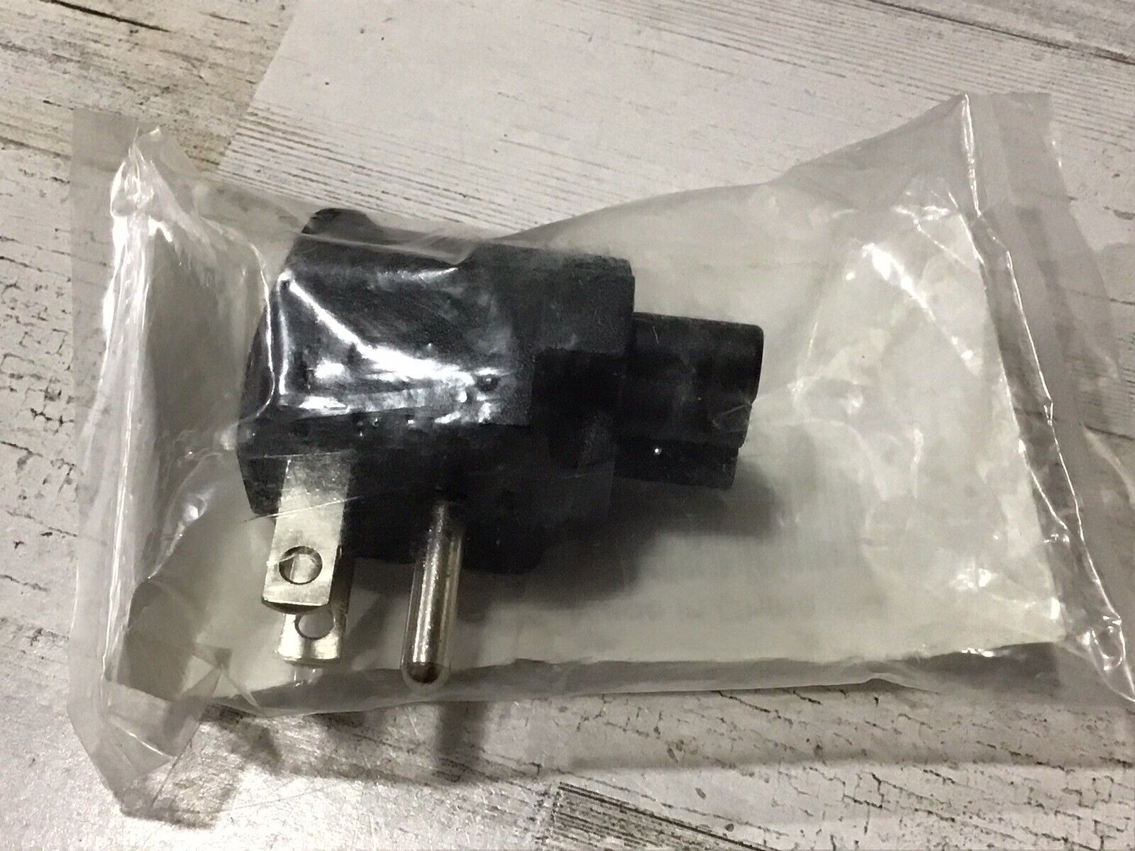 Dell Power Adapter Part Number 04X511 New In Package
