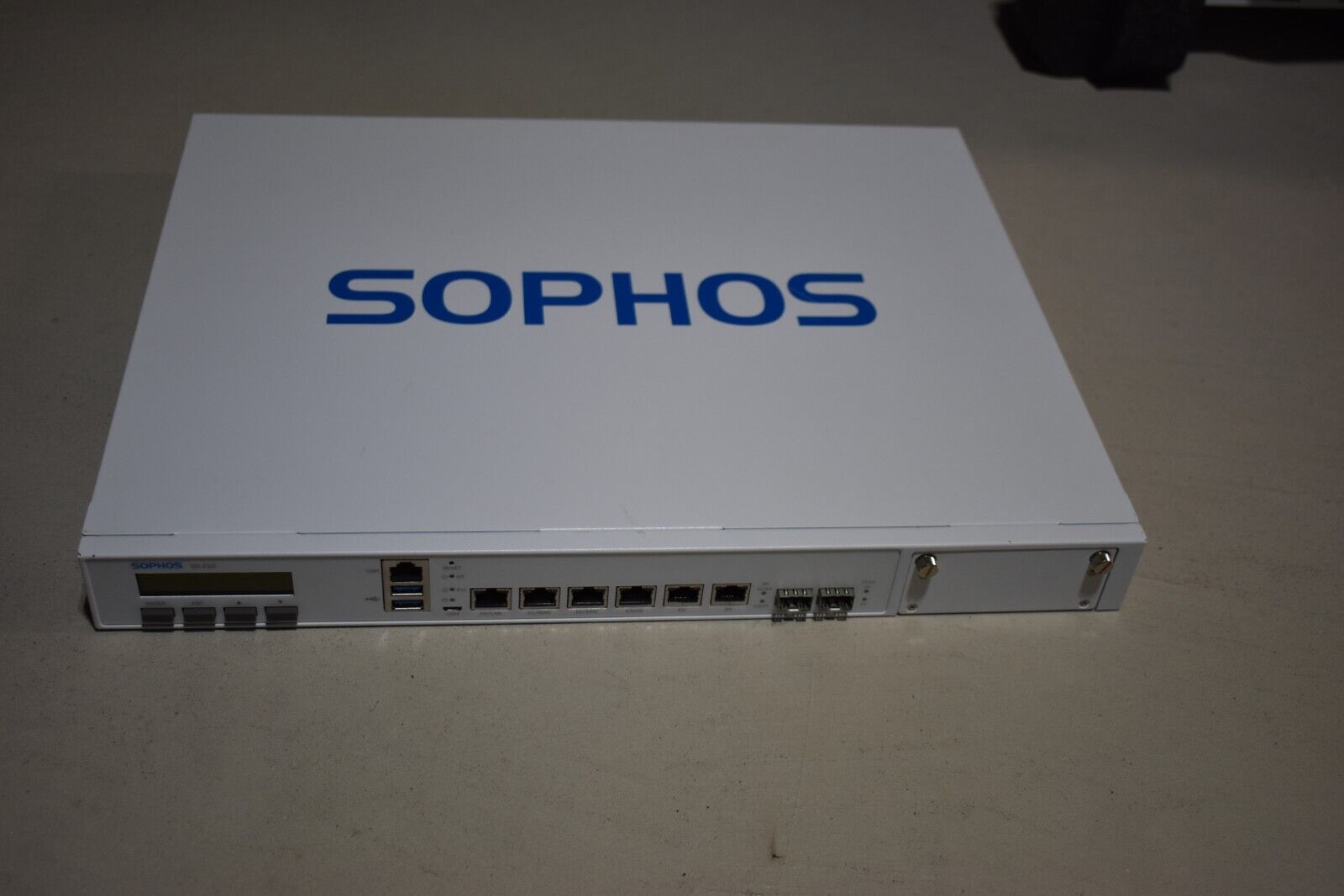 Sophos SG210v3 8xGigabit Rackmount PFsense Firewall Quad i5-6500 16GB RAM AES-NI