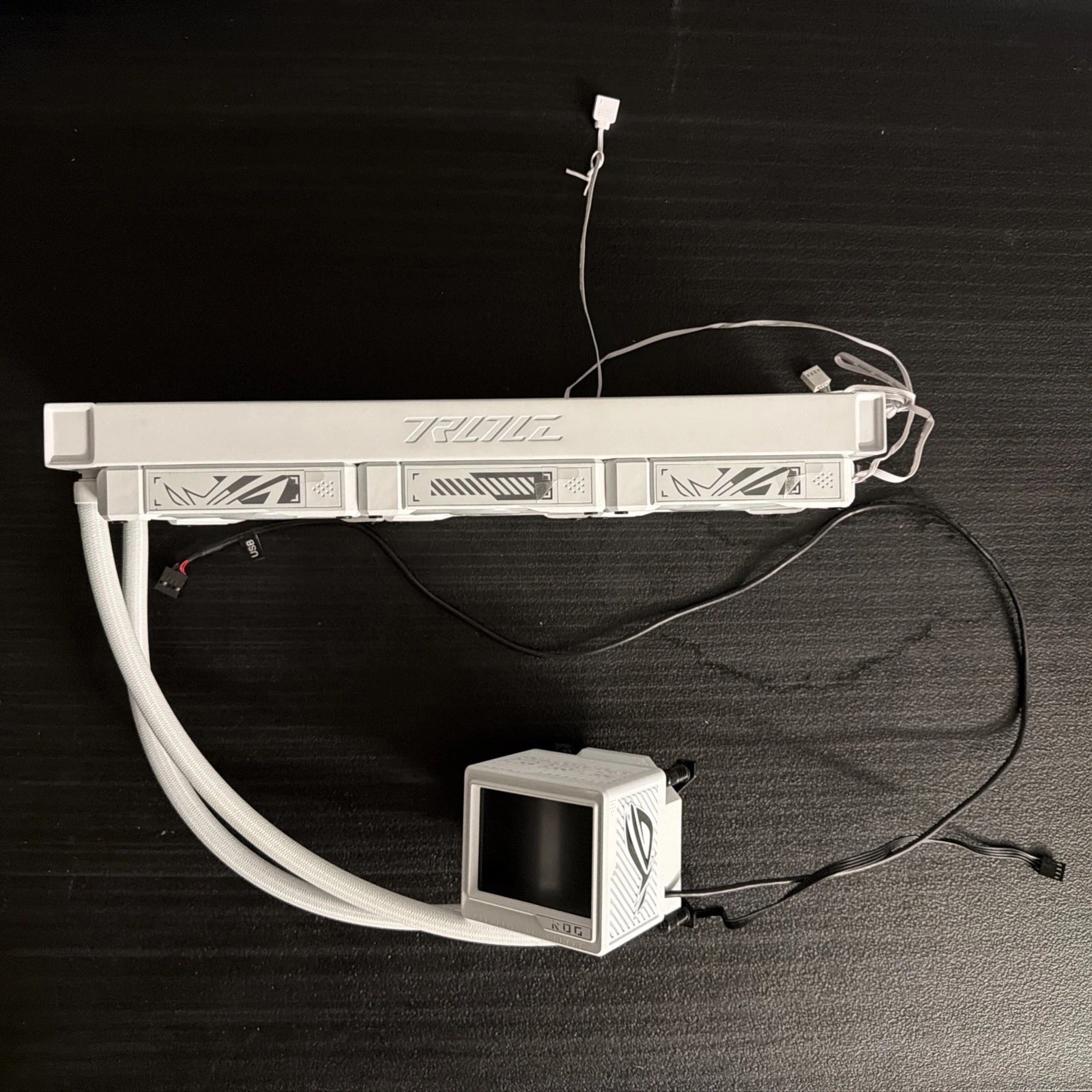 Asus ROG RYUYJIN III 360 ARGB Extreme White AIO CPU Liquid Cooler with LCD AMD Asus ROG RYUYJIN III 360 ARGB Extreme White AIO CPU Liquid Cooler with LCD AMD