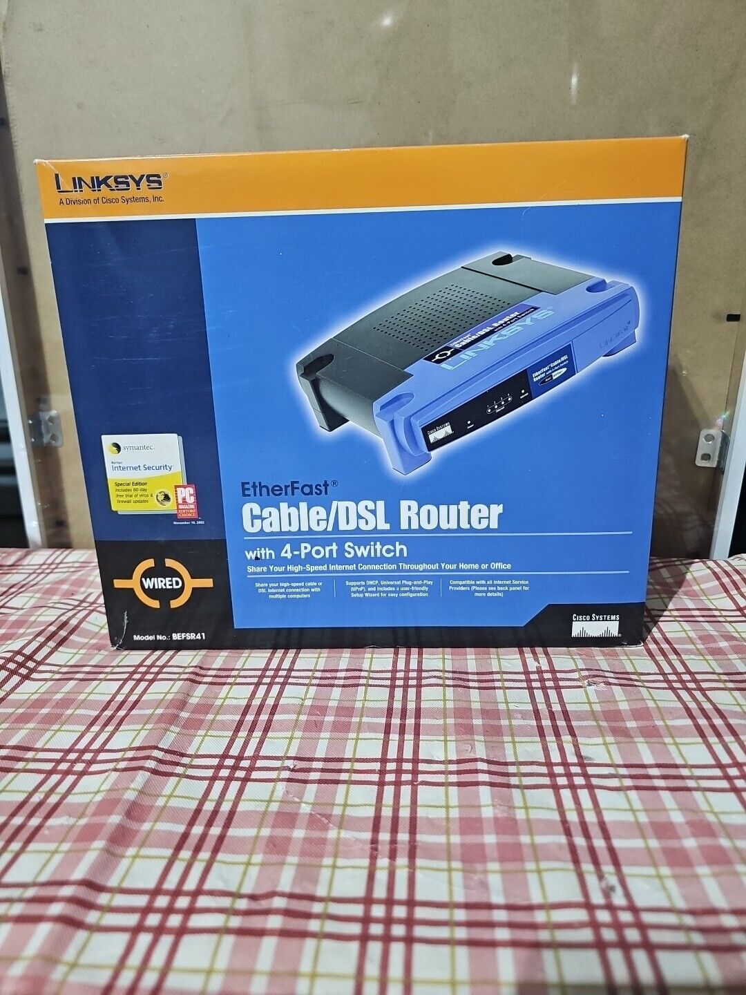 Linksys BEFSR41 4-Port 10/100 Wired Router Open Box