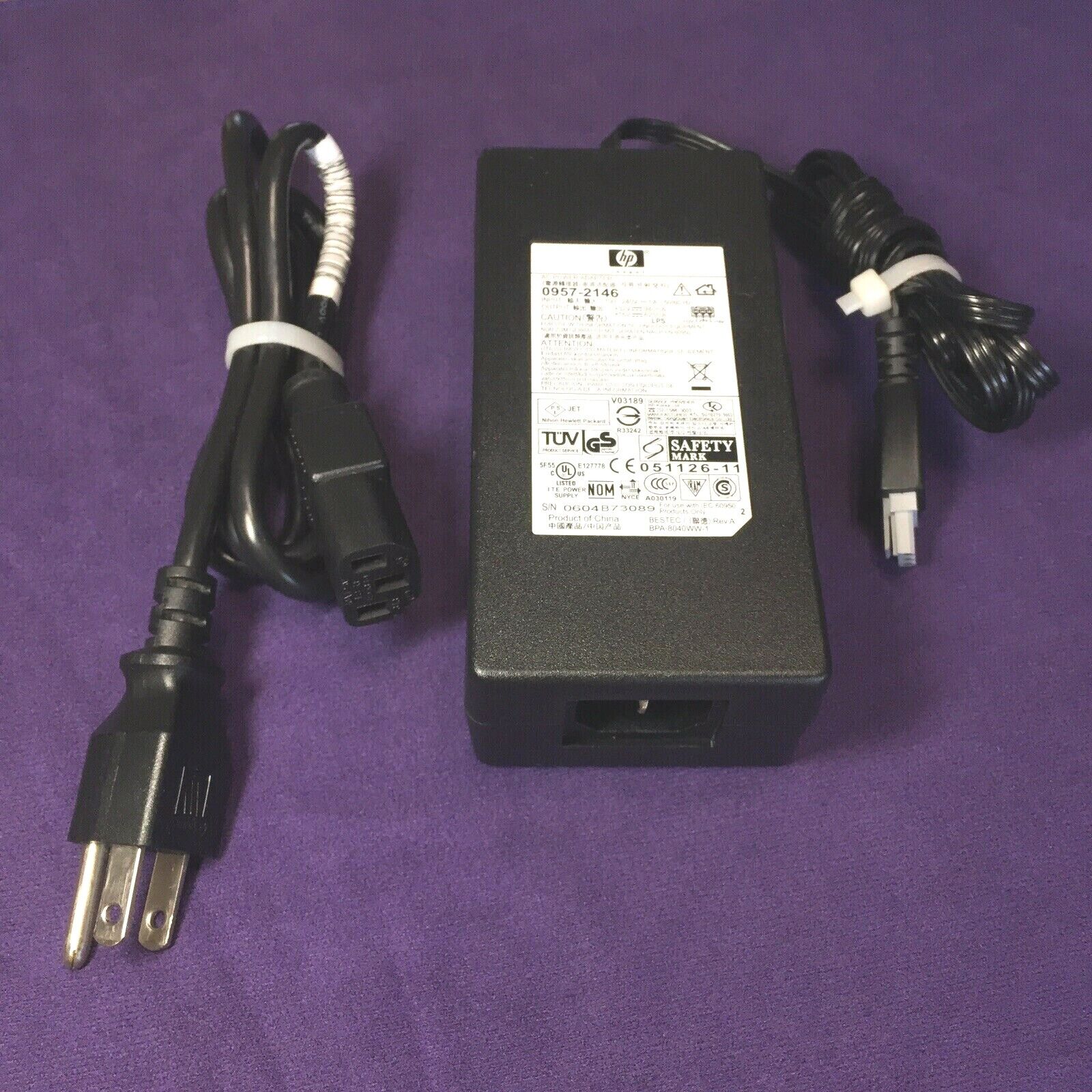 HP Invent AC Power Adapter 0957-2146 Charger 100- 240V With Longwell Power Cord