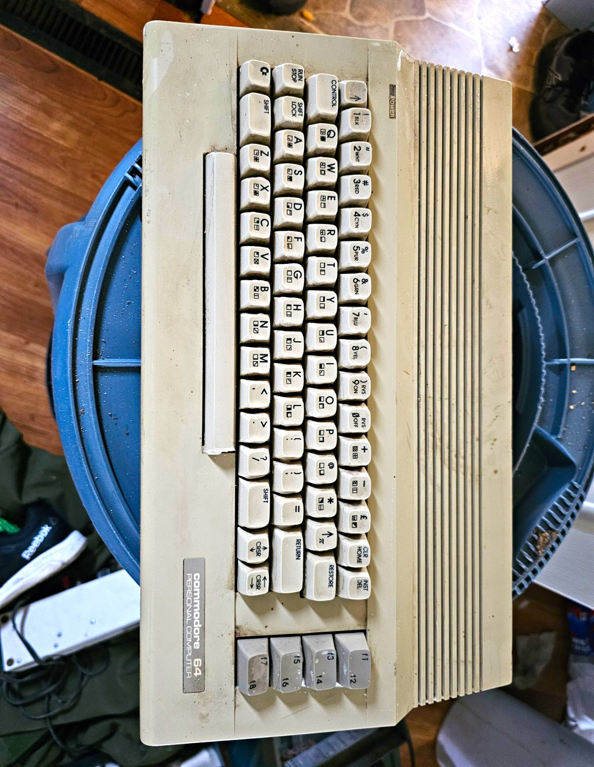 Commodore 64 Compact Wired Keyboard QWERTY English Beige BR98VV-64 Commodore 64 Compact Wired Keyboard QWERTY English Beige BR98VV-64