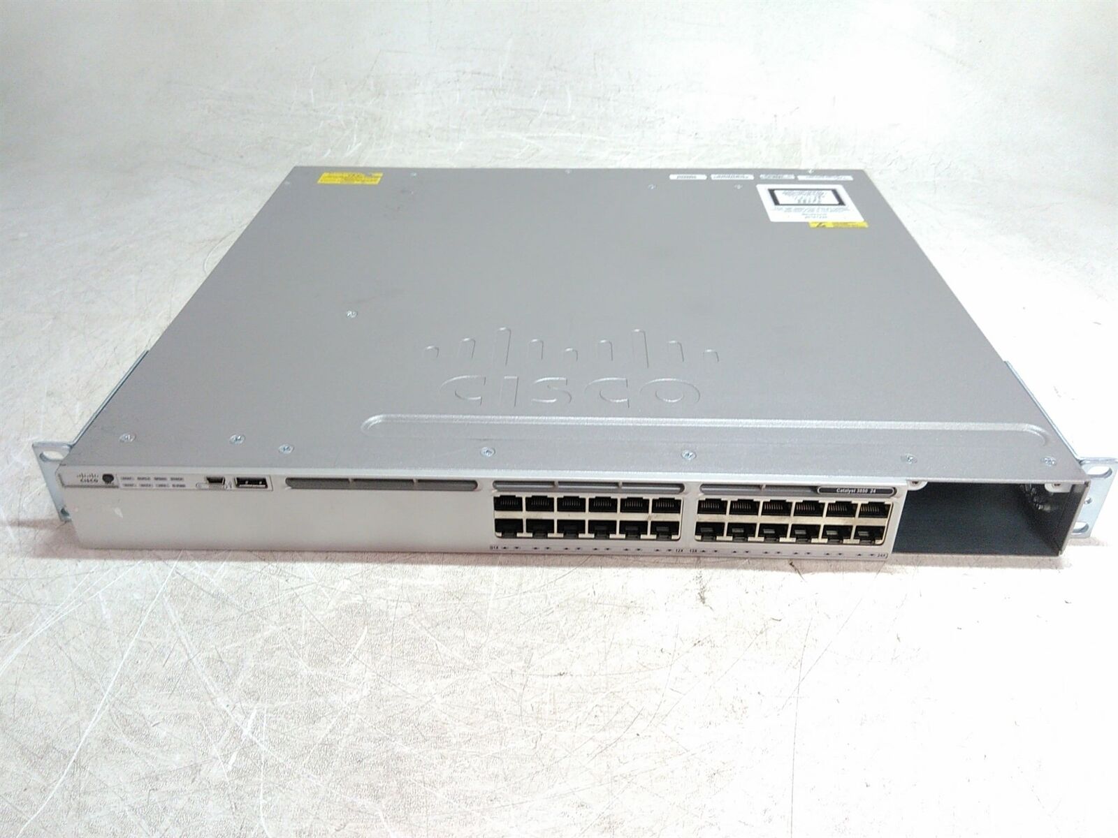 Defective Cisco Catalyst WS-C3850-24T 24-Port Gigabit Switch Does NOT Boot AS-IS