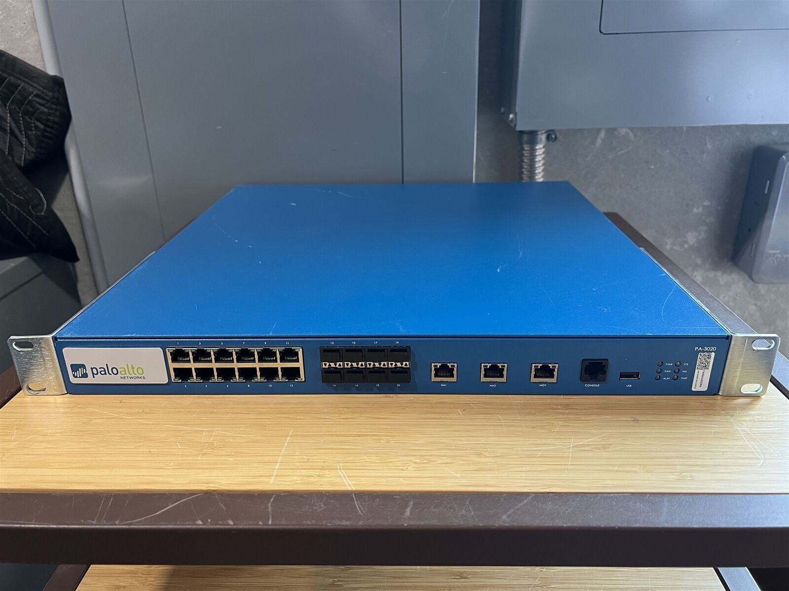 Palo Alto Network Security Appliance Firewall PA-3020 w/ Rack Ears - No OS