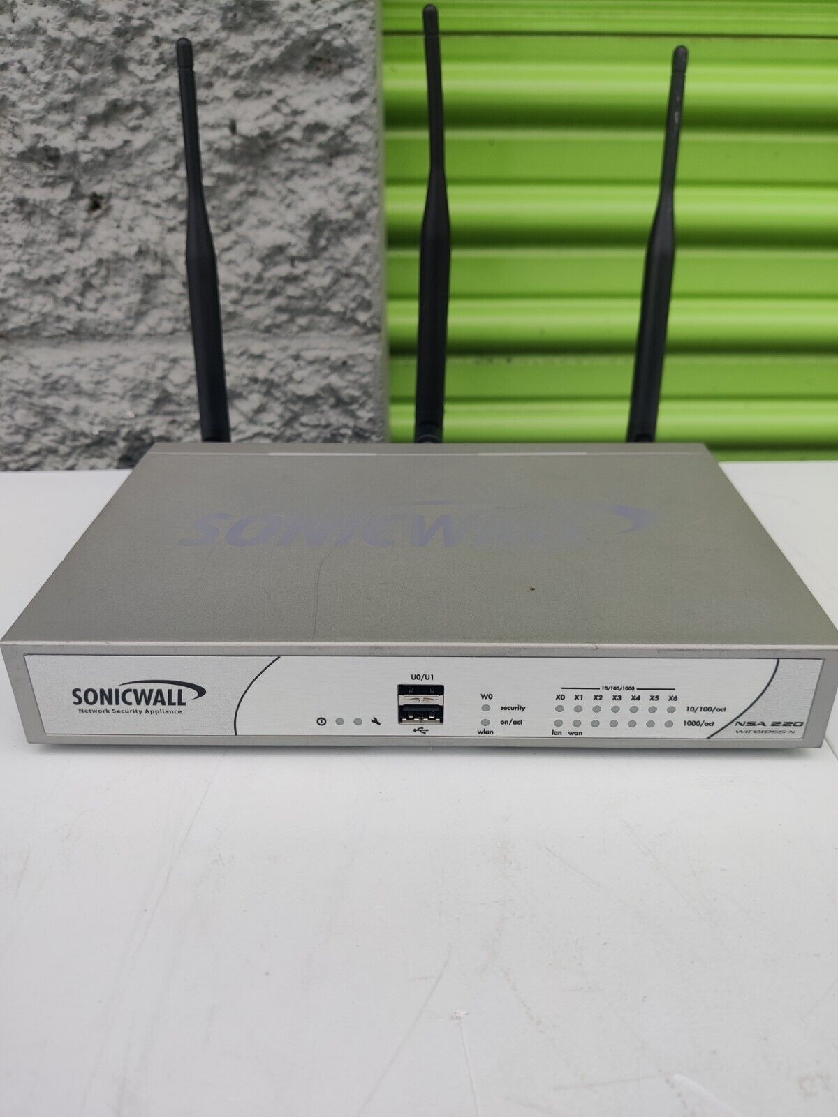 SonicWall NSA 220 Firewall Security Appliance- APL24-08F
