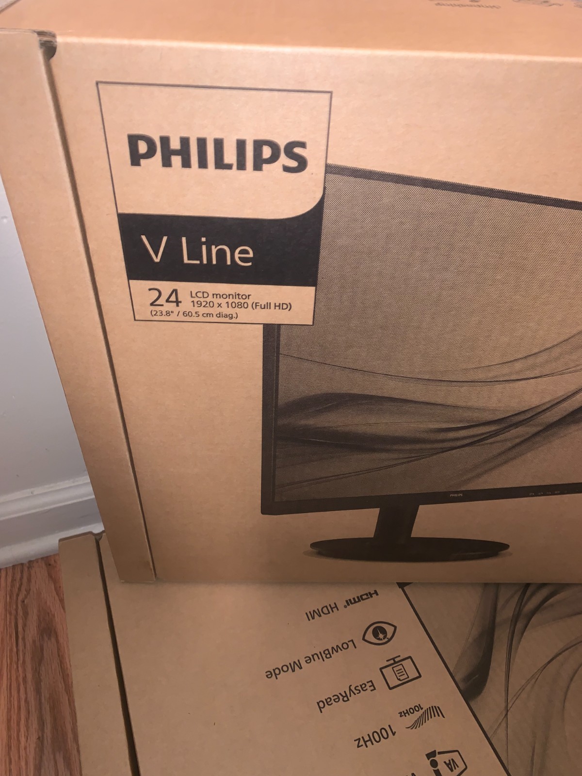 BRAND NEW UNOPENED Phillips V Line 24