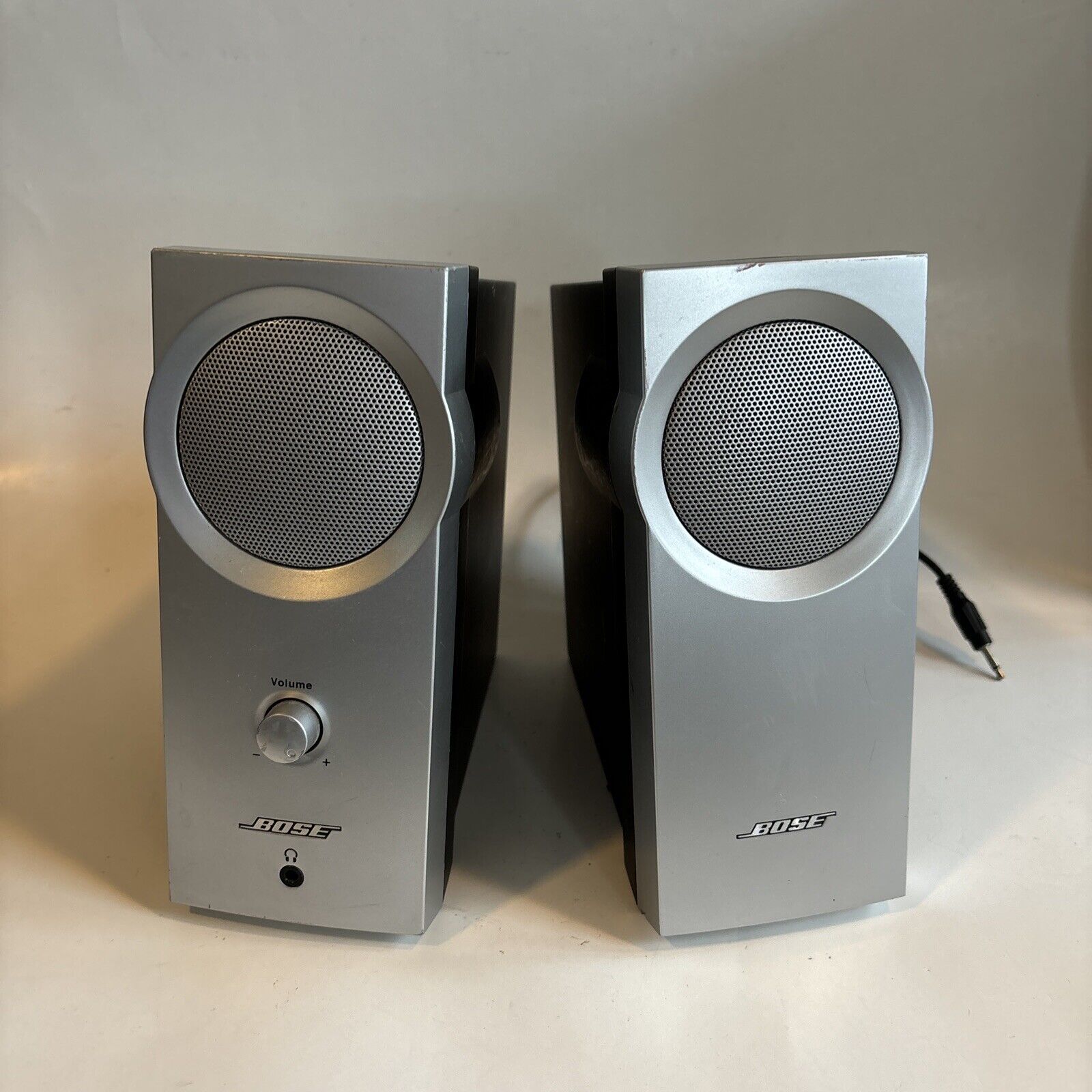 Bose Companion 2 Computer Speakers Silver Tested Works Portable Speaker System