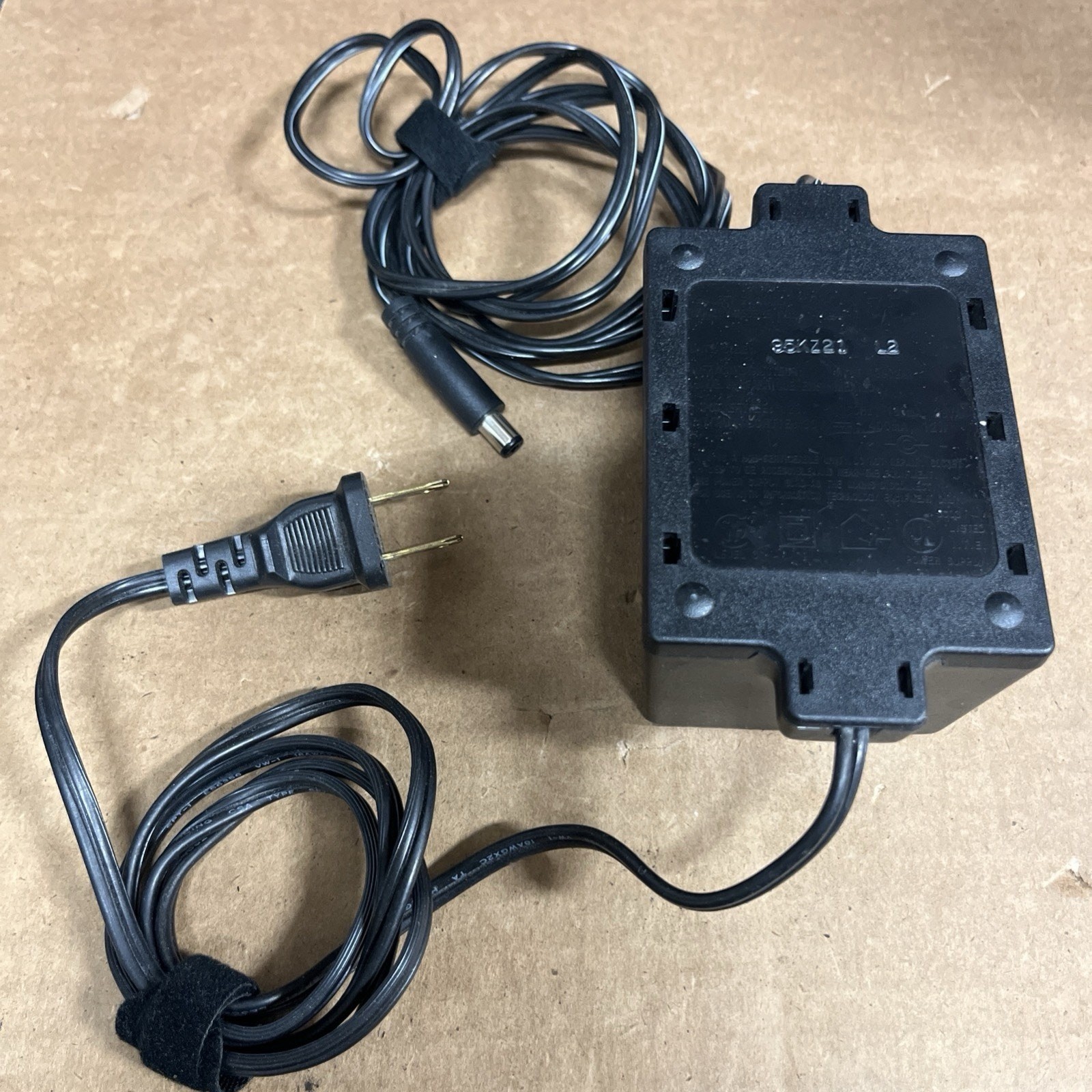 Hewlett Packard HP C2175A DeskJet Printer AC Power Adapter 9100-5124 30V 400mA Hewlett Packard HP C2175A DeskJet Printer AC Power Adapter 9100-5124 30V 400mA