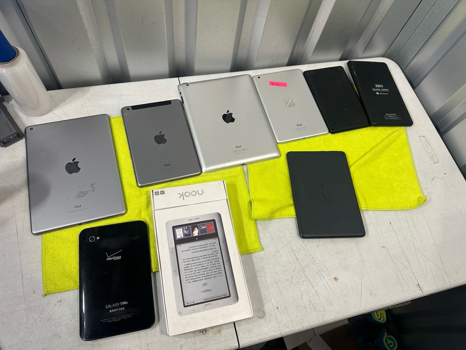 Lot of 9 Tablets Apple iPad Samsung Galaxy Tab Kindle Zeki Parts Repair AS IS Lot of 9 Tablets Apple iPad Samsung Galaxy Tab Kindle Zeki Parts Repair AS IS
