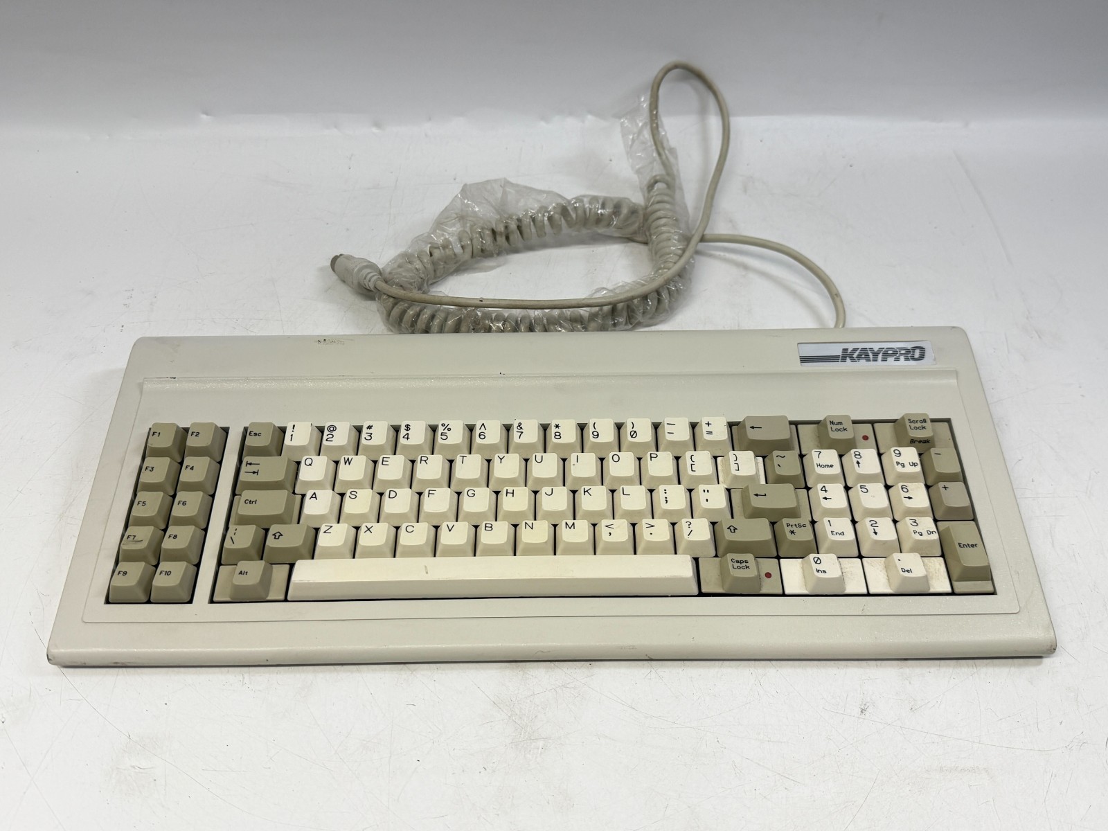 Vintage KayPro Keyboard Model F 83 Clone, XT PC 5pin Vintage KayPro Keyboard Model F 83 Clone, XT PC 5pin