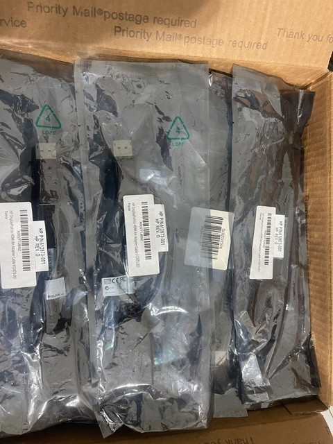 BRAND NEW, LOT OF 10, HP, DisplayPort to HDMI Adapter, 612873-001 BRAND NEW, LOT OF 10, HP, DisplayPort to HDMI Adapter, 612873-001
