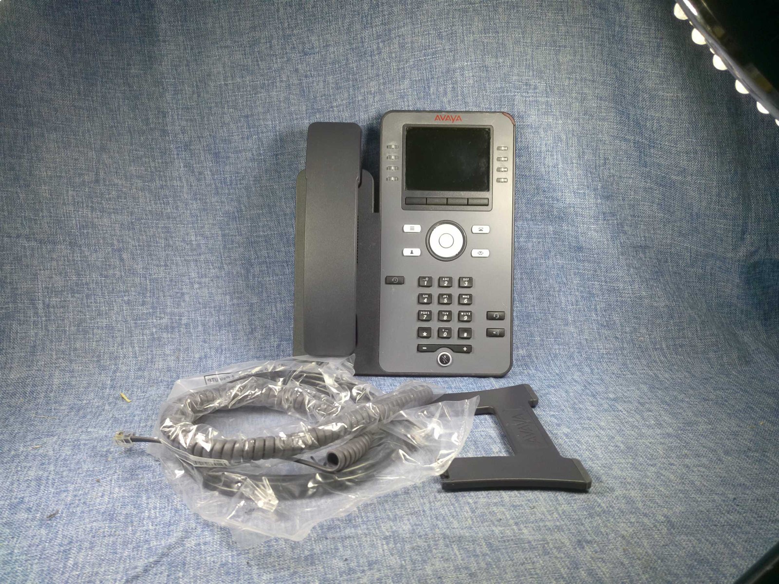 Avaya J179 IP Phone (700513569) Gigabit VoIP Phone (Power Supply Not Included) Avaya J179 IP Phone (700513569) Gigabit VoIP Phone (Power Supply Not Included)