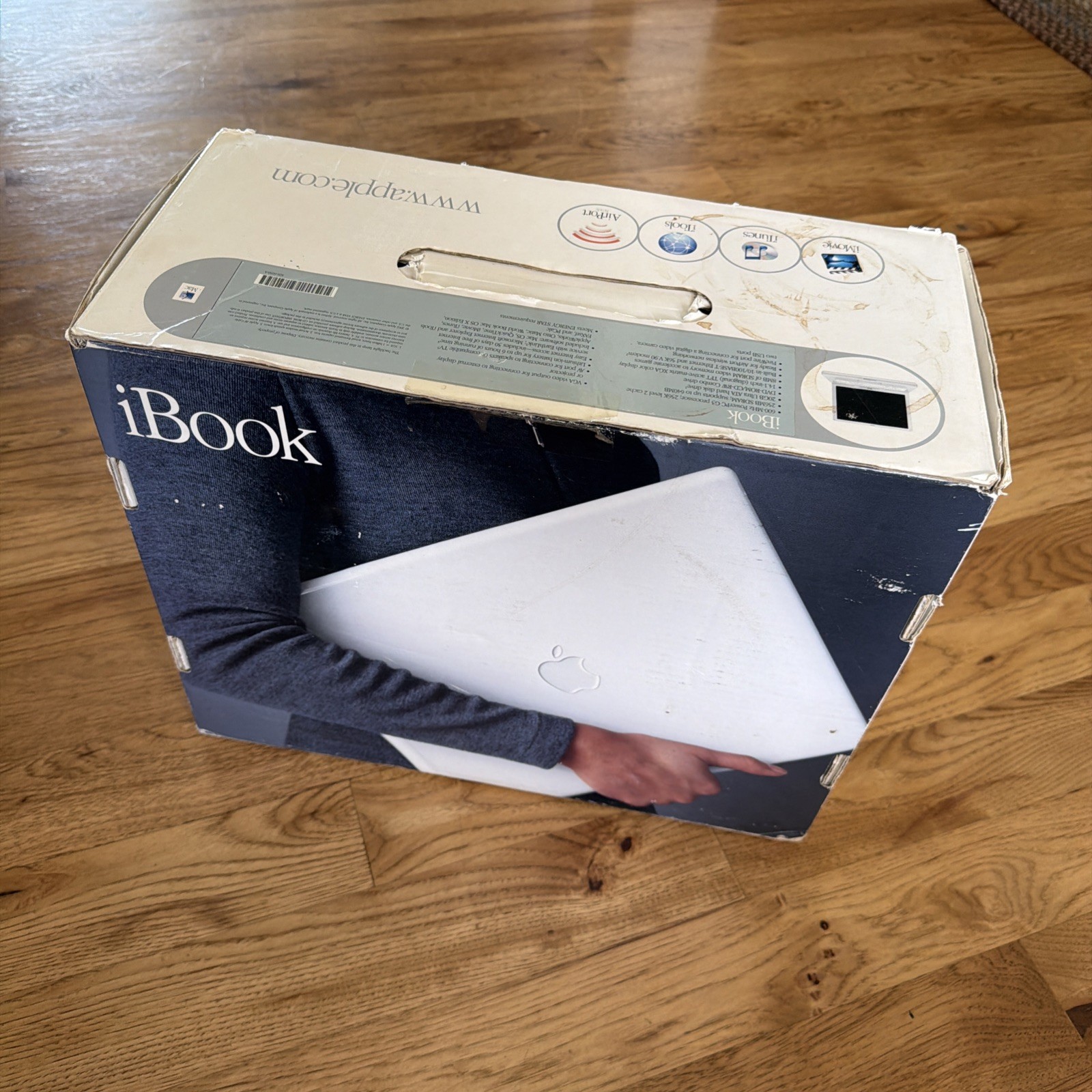 iBook apple laptop m6497 white M7692LL/A, box only 15S3 VINTAGE 2002