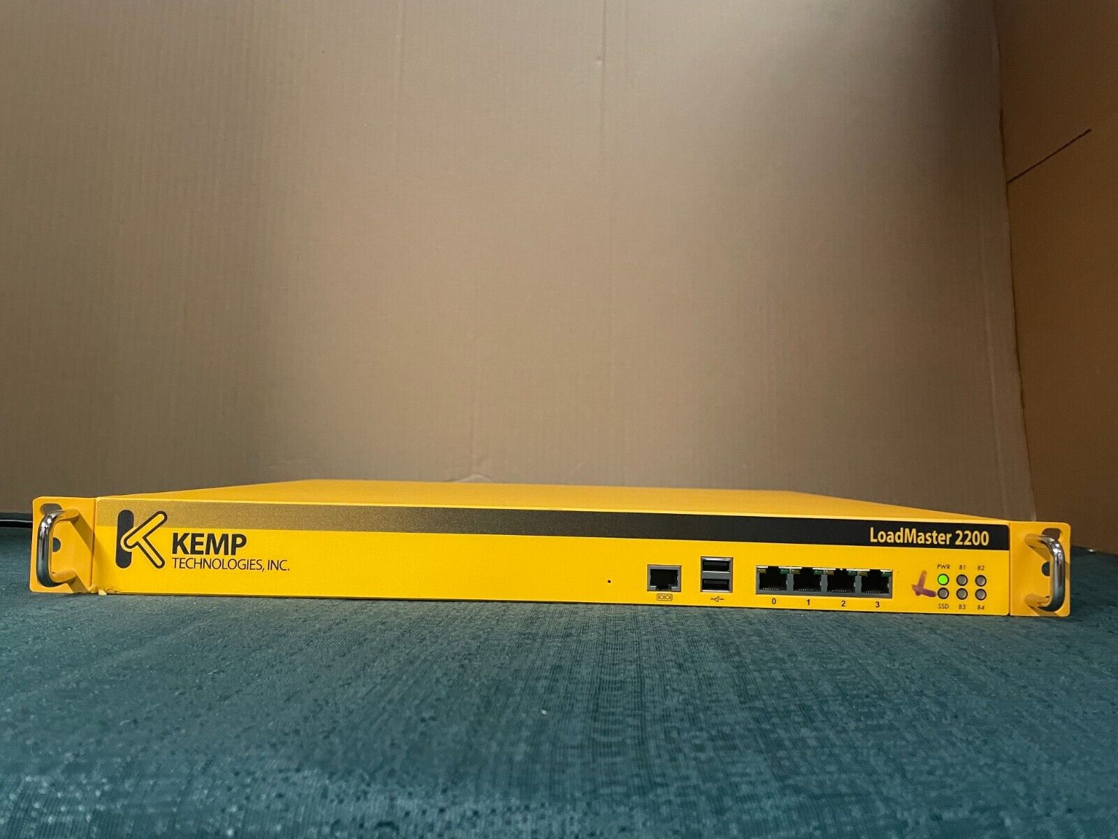 Kemp LoadMaster 2200 NSA1042N8-LM2200