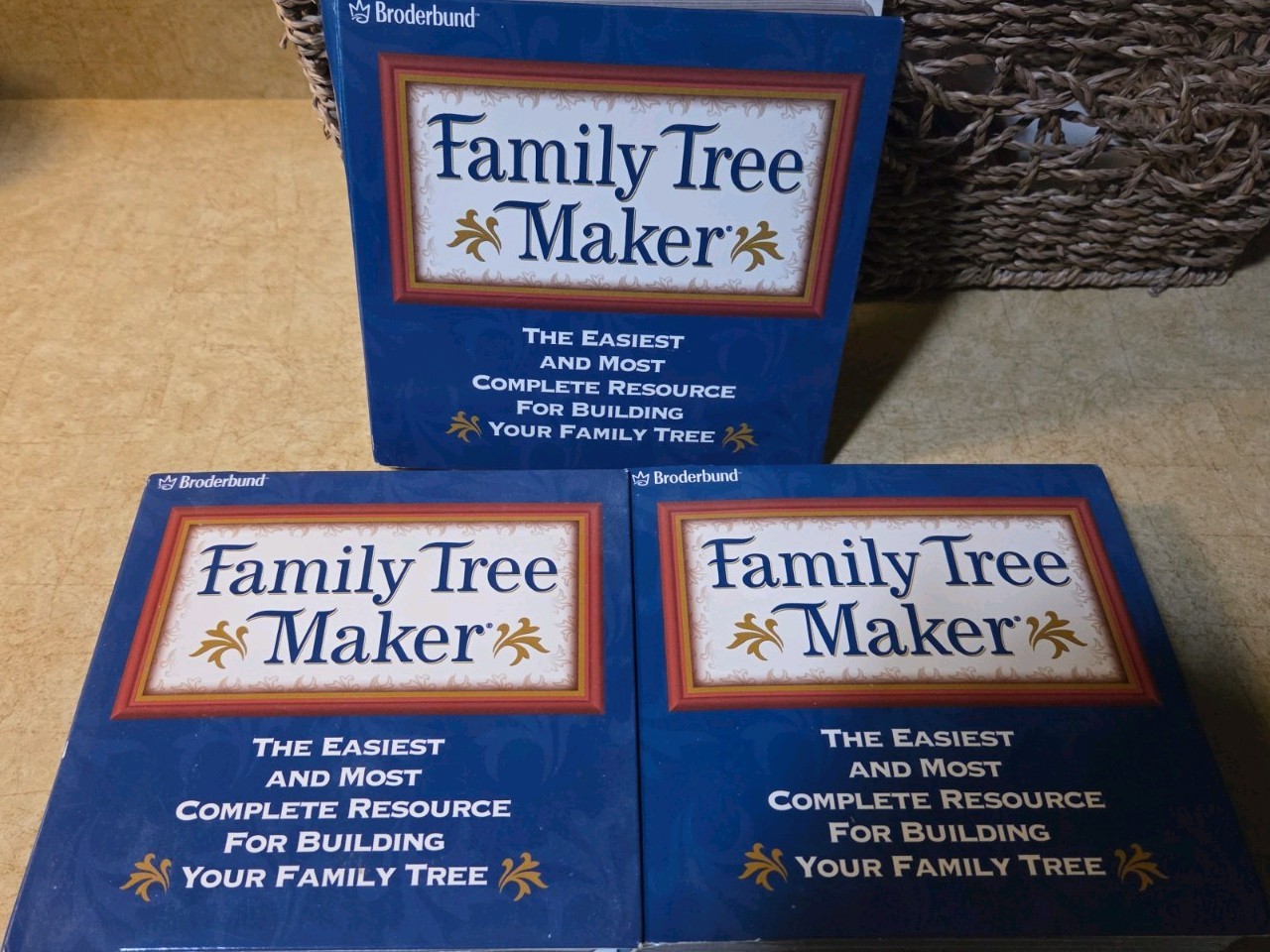 Broderbund Family Tree Maker Version 8 Volumes 1, 2, & 3 Y2K 2000 CD-ROM Broderbund Family Tree Maker Version 8 Volumes 1, 2, & 3 Y2K 2000 CD-ROM