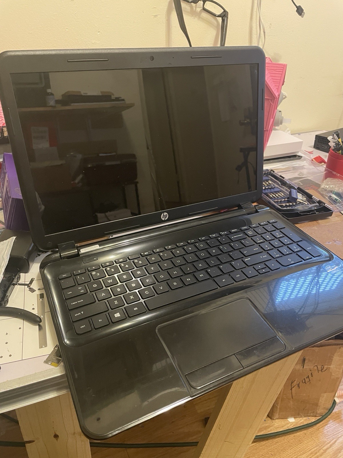 Lot of Laptops, iPhones,Screens, Tools, Tablets For Repair, Some in working Cond Lot of Laptops, iPhones,Screens, Tools, Tablets For Repair, Some in working Cond