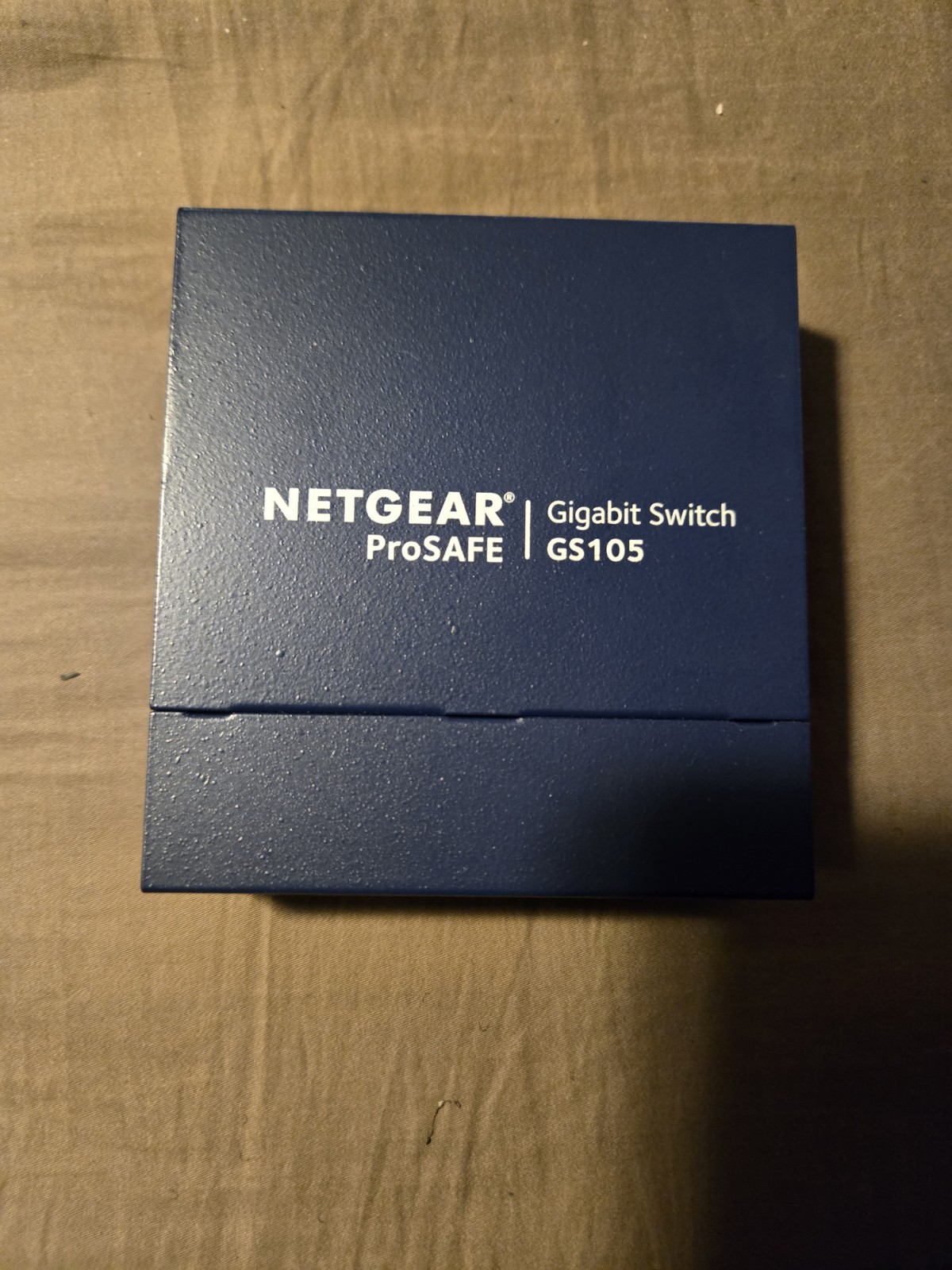 NETGEAR ProSafe 5-port Gigabit Switch GS105v5 NETGEAR ProSafe 5-port Gigabit Switch GS105v5
