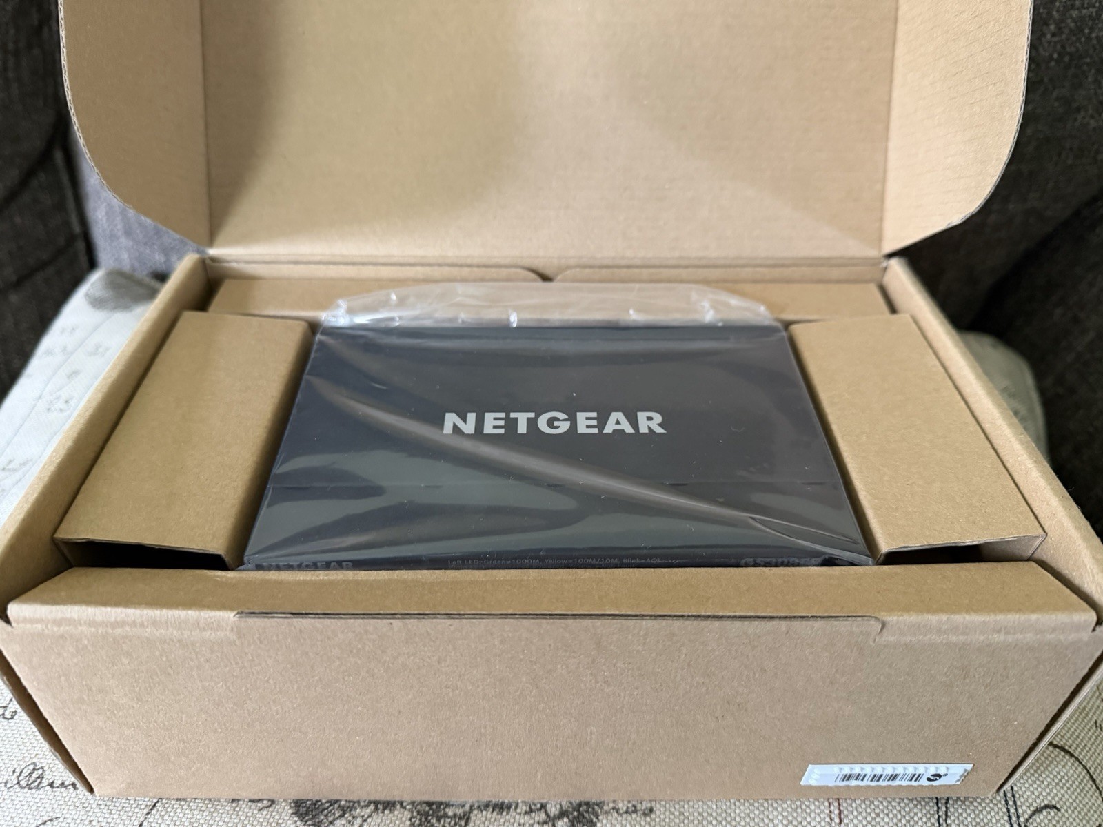 NETGEAR GS308EP 8-Port Gigabit Smart Managed Plus PoE+ Ethernet Switch NETGEAR GS308EP 8-Port Gigabit Smart Managed Plus PoE+ Ethernet Switch
