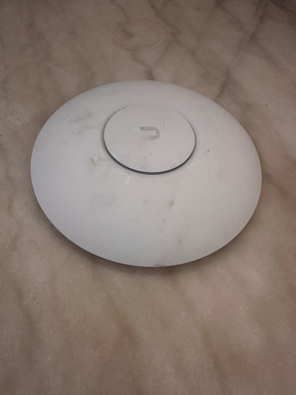 USED Ubiquiti UniFi UAP-PRO Wireless Access Point USED Ubiquiti UniFi UAP-PRO Wireless Access Point
