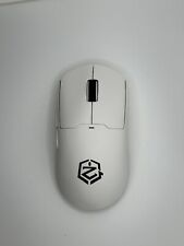 White Quickzotic QZ:1 4k Gaming Mouse 26k Dpi Professional Quality Gaming Mouse picture